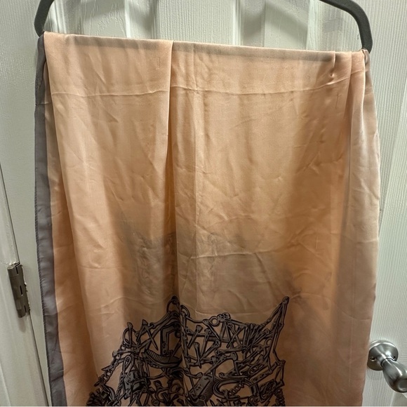 Gucci Horse Pink Silk Scarf with Gucci Designer Box - Picture 7 of 13